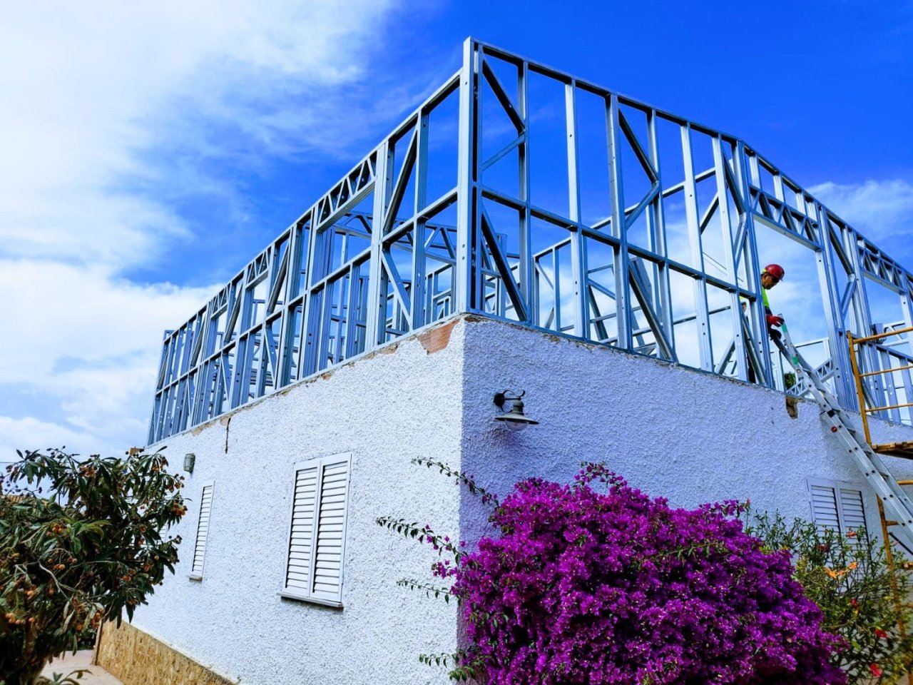 valencia-steelframe-stalart.jpg. .